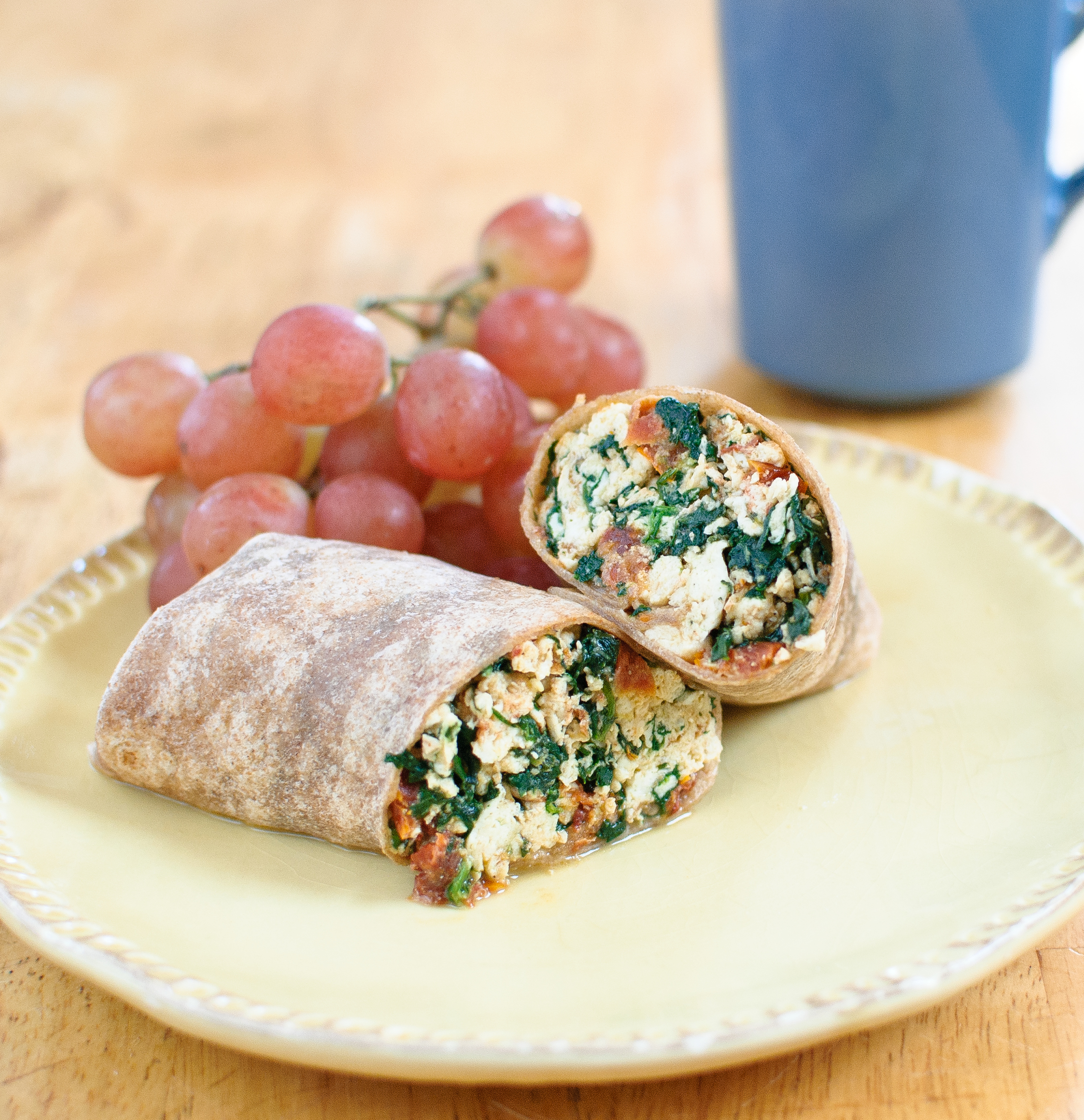 Egg, Spinach and Feta Breakfast Wraps